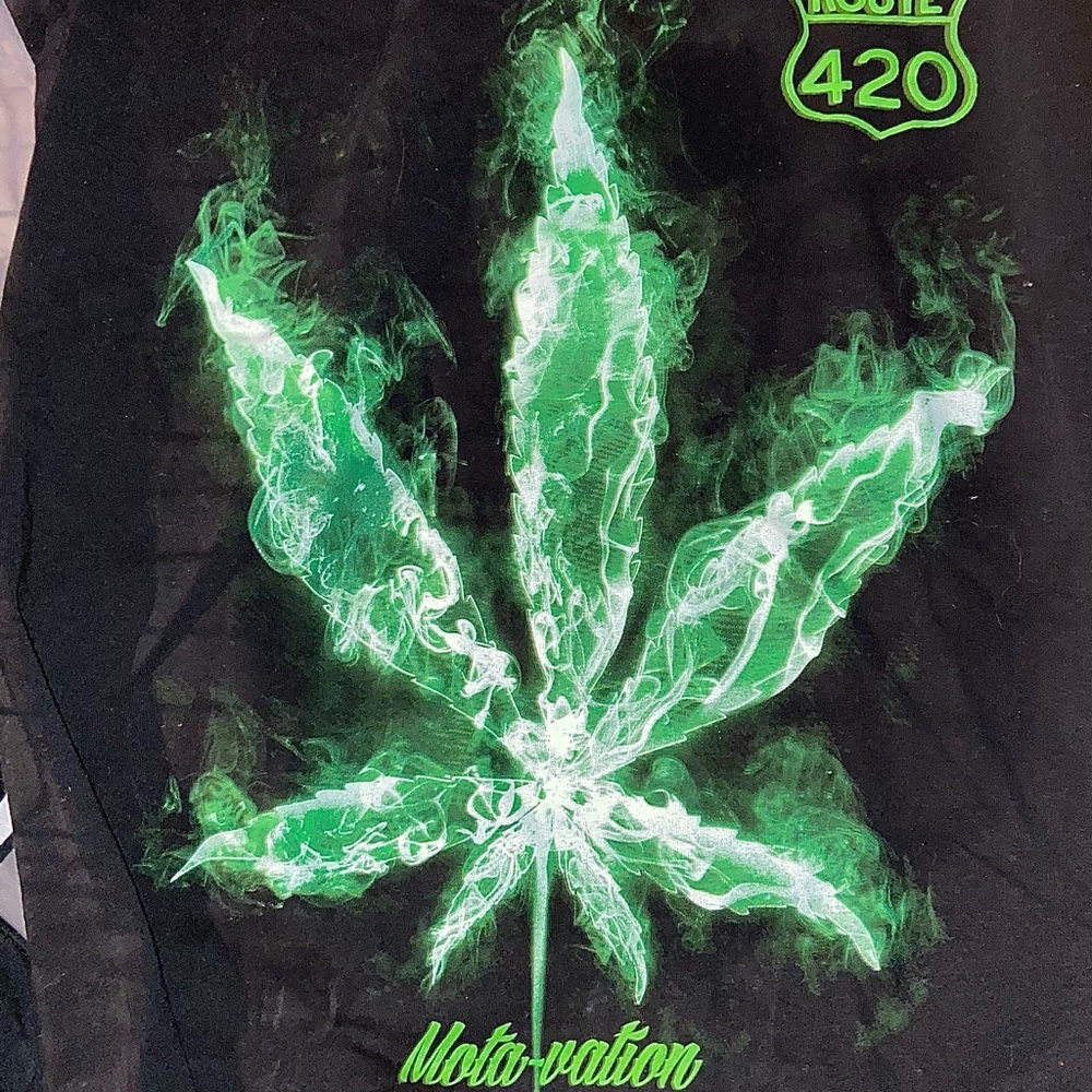 Super Heavy 420 Black T-Shirt